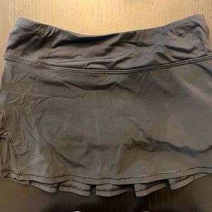 Girls Ivivva skirt